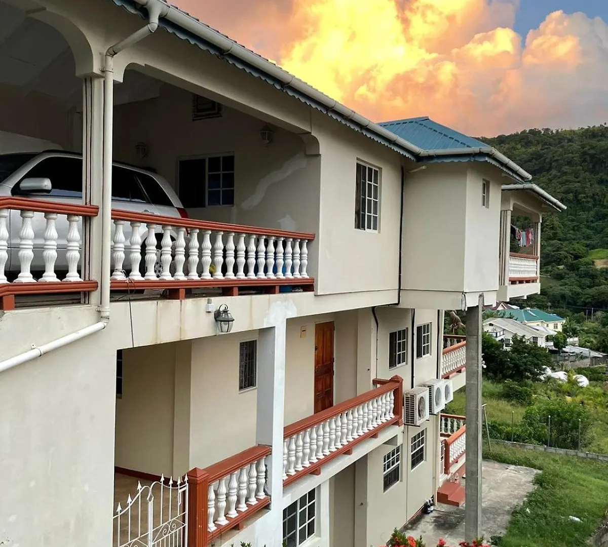 Diddy John Aparrment Rental Property Kingstown Penzion